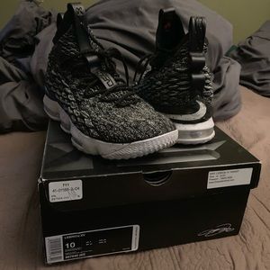 Nike Lebron 15 “ASHES”. Size 10 . Worn 1 time